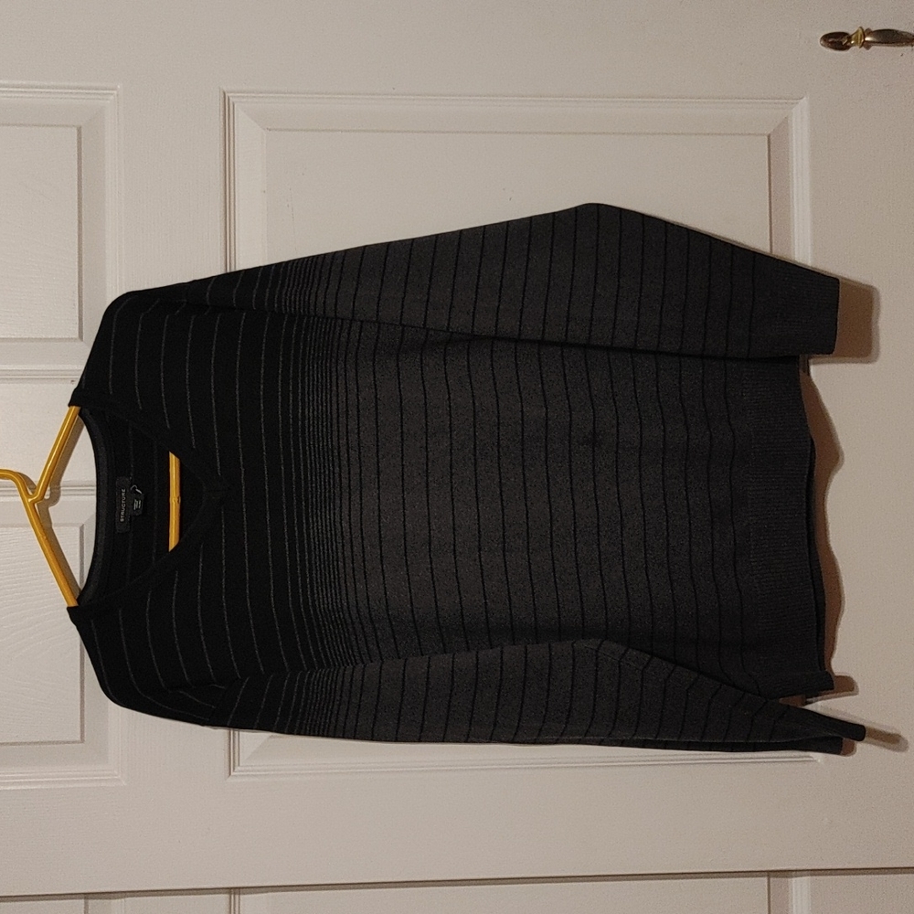 🏎️ Structure Sweater
